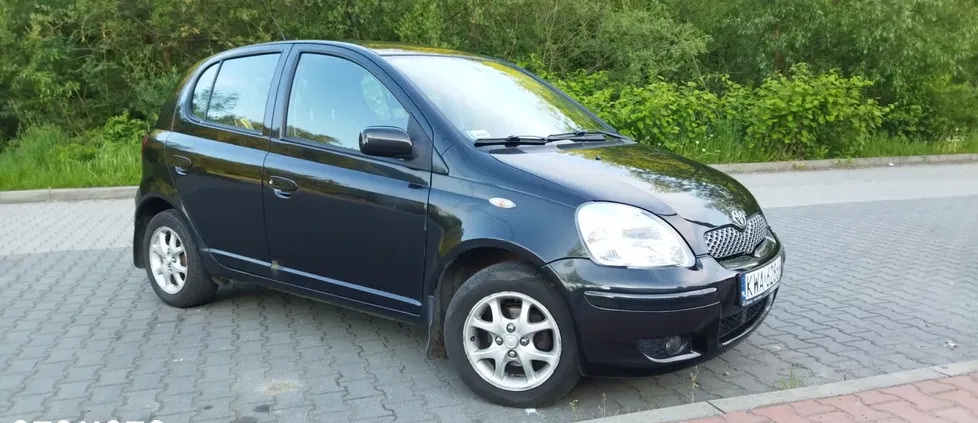 toyota yaris małopolskie Toyota Yaris cena 6100 przebieg: 255000, rok produkcji 2005 z Sułkowice